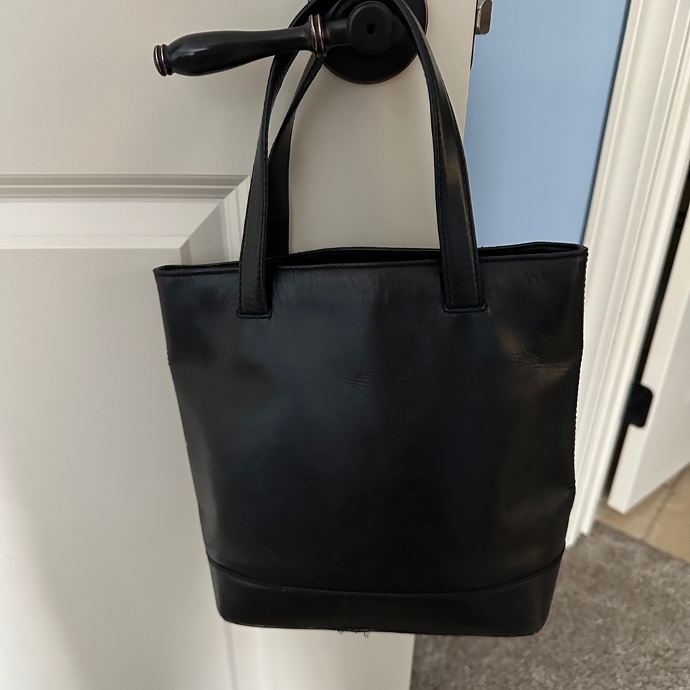 Cole Haan black vintage leather bag. - Picture 5 of 8